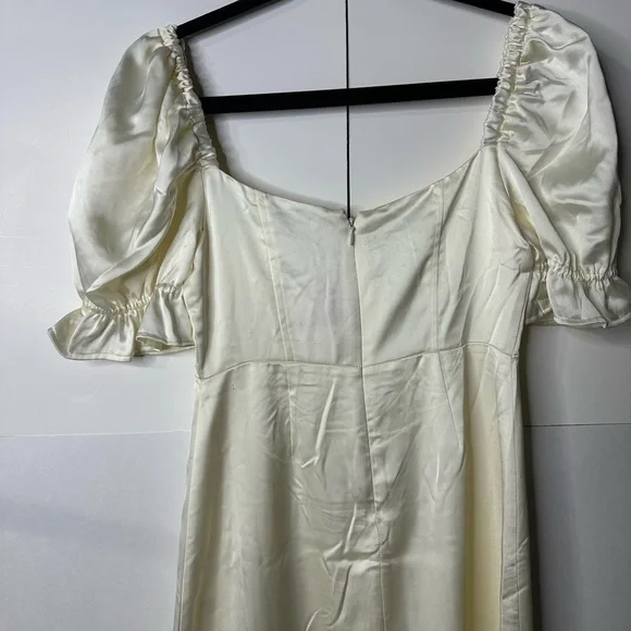 WE WORE WHAT Puff Sleeve Midi Dress - Picture 9 of 10